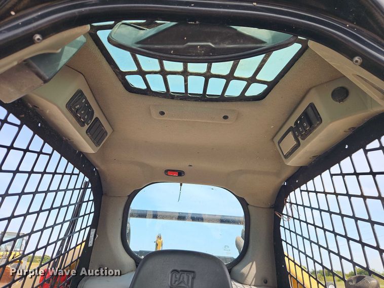 image for item DW6580 2021 Caterpillar 289D3 tracked skid steer loader