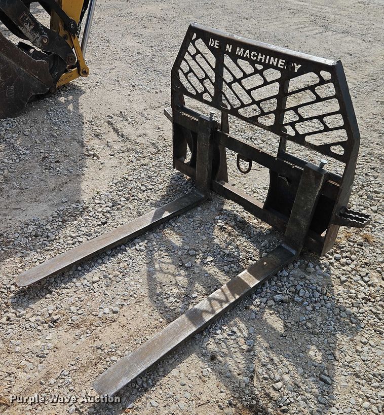 image for item DW6580 2021 Caterpillar 289D3 tracked skid steer loader