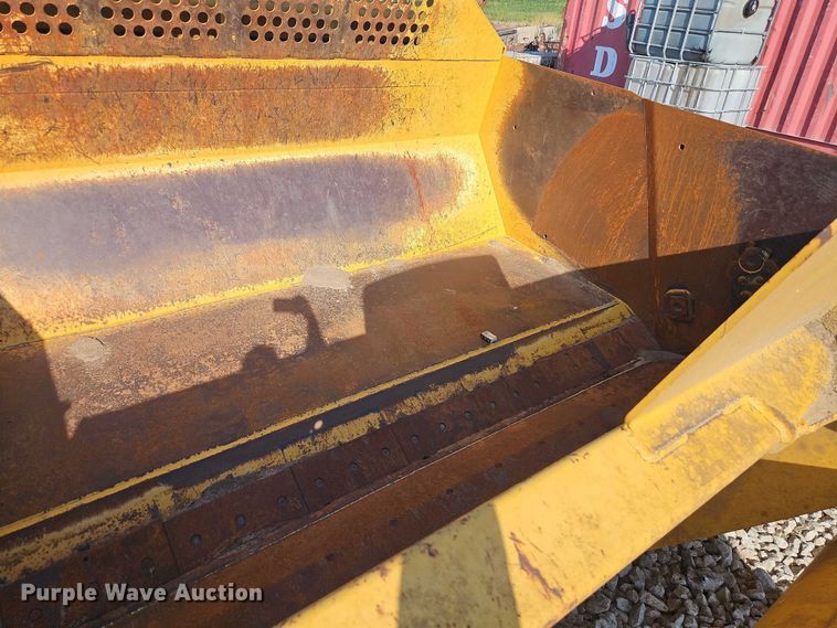 image for item DW6590 2016 John Deere 2112DC scraper