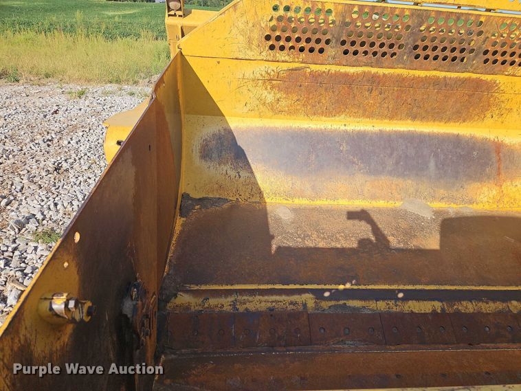 image for item DW6590 2016 John Deere 2112DC scraper