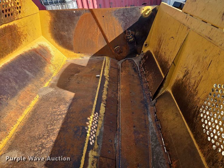 image for item DW6590 2016 John Deere 2112DC scraper