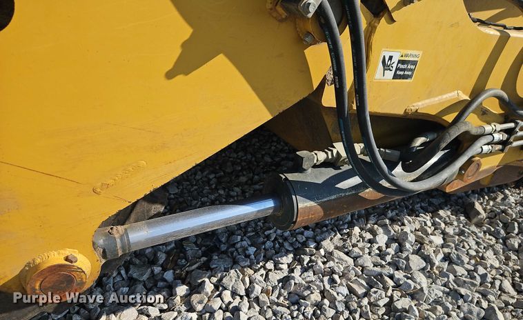 image for item DW6590 2016 John Deere 2112DC scraper