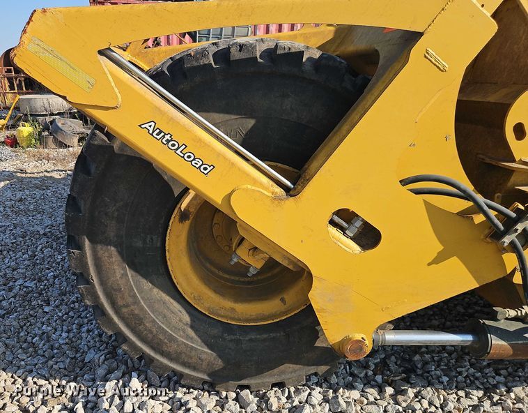 image for item DW6590 2016 John Deere 2112DC scraper