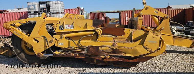 image for item DW6591 2012 John Deere 2112C scraper