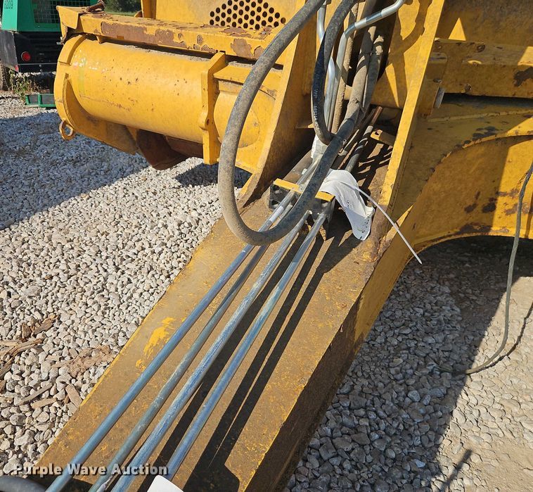 image for item DW6591 2012 John Deere 2112C scraper