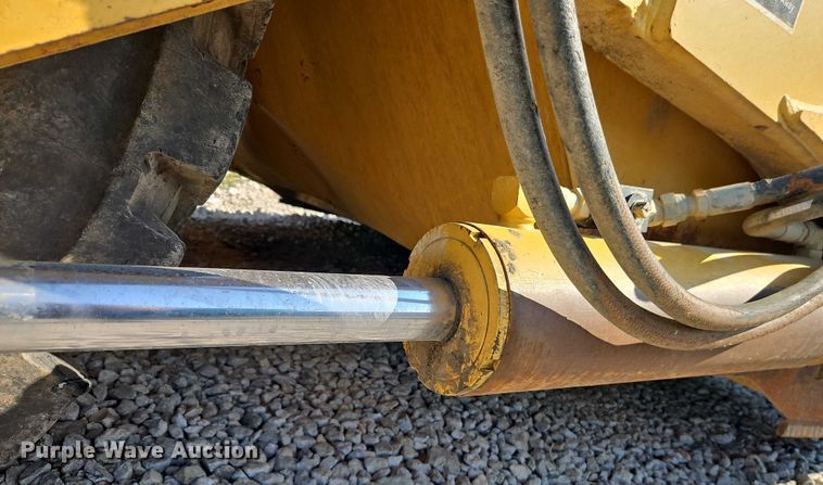 image for item DW6591 2012 John Deere 2112C scraper