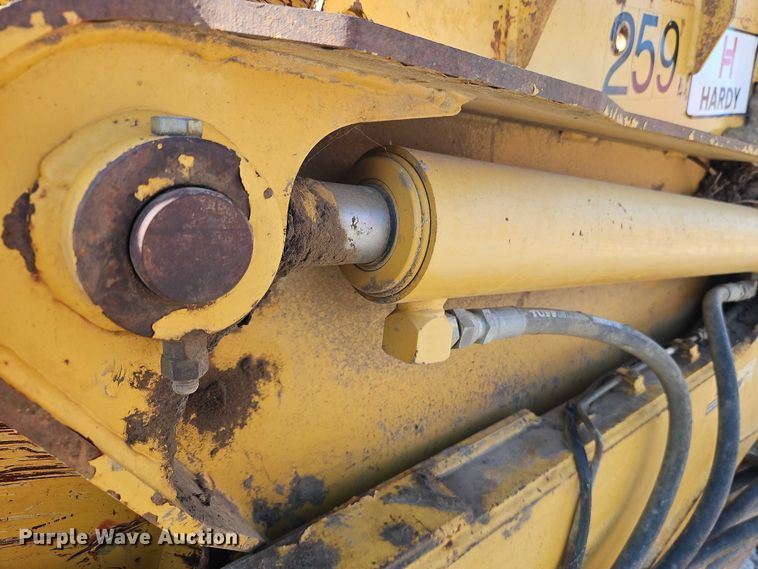 image for item DW6591 2012 John Deere 2112C scraper