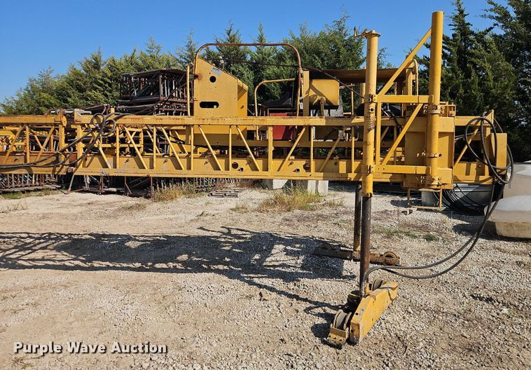 image for item DW6593 Terex Bid-Well 2450 roller paver