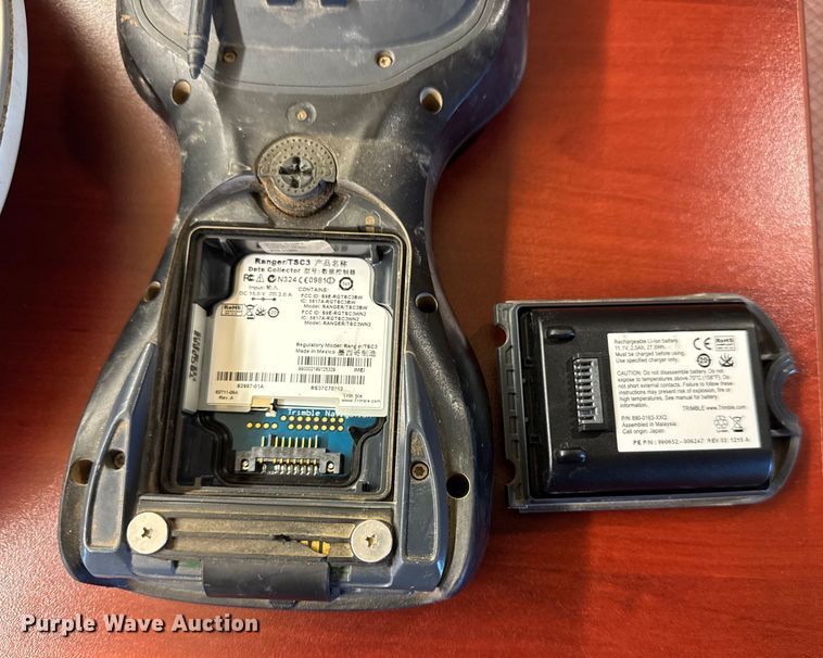 image for item DW6595 Trimble GPS guidance system