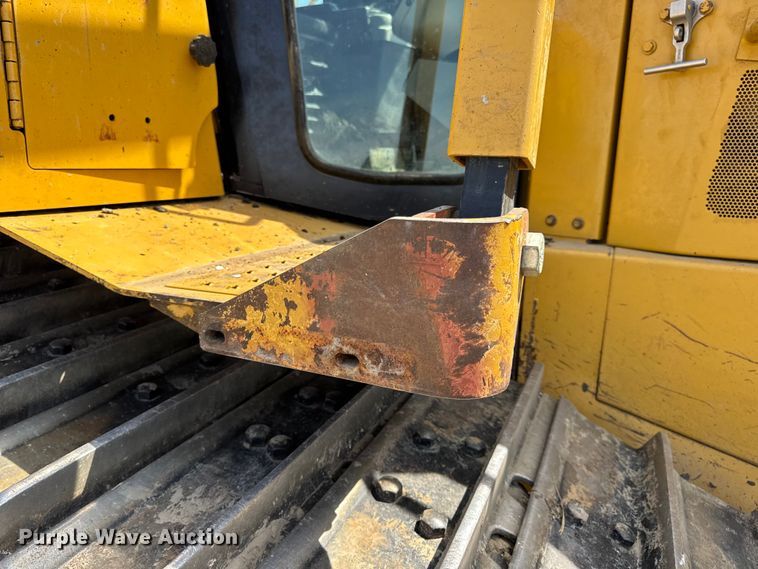 image for item DW6596 2014 Caterpillar D6T XW dozer