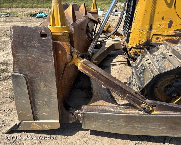 image for item DW6596 2014 Caterpillar D6T XW dozer