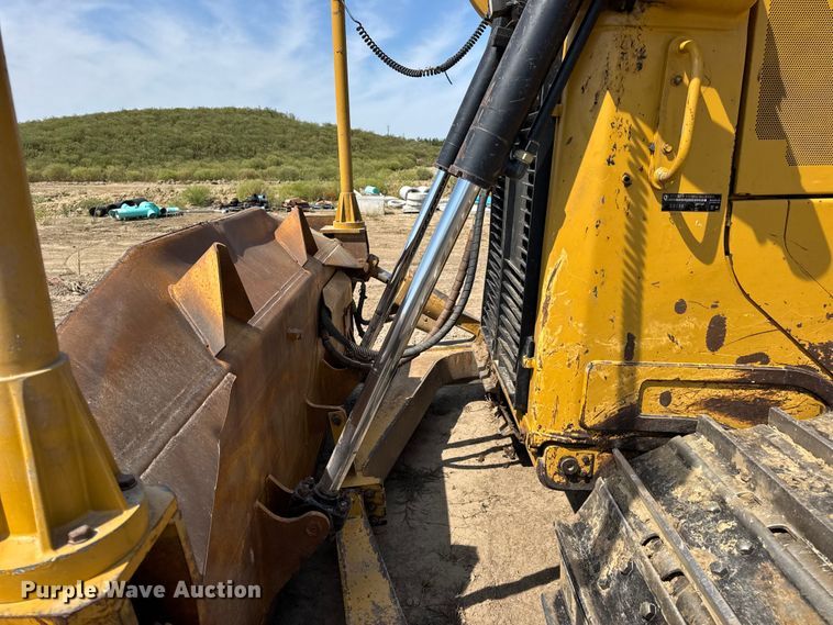 image for item DW6596 2014 Caterpillar D6T XW dozer