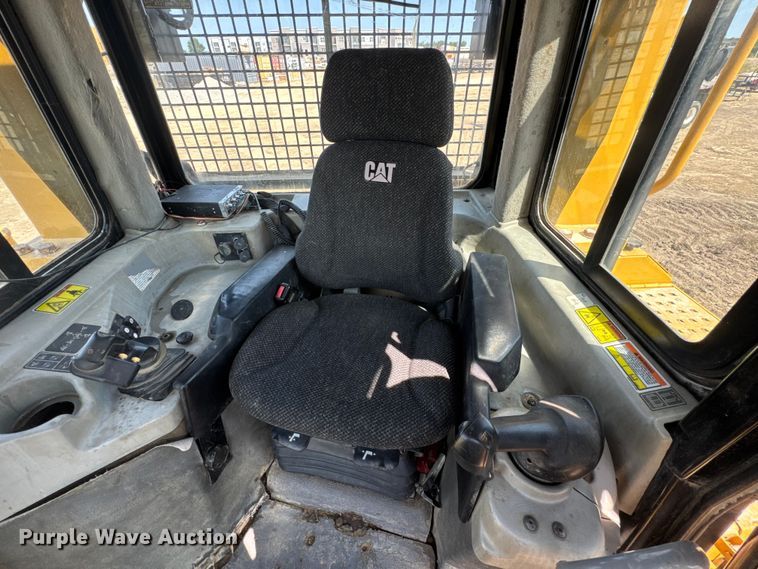 image for item DW6596 2014 Caterpillar D6T XW dozer