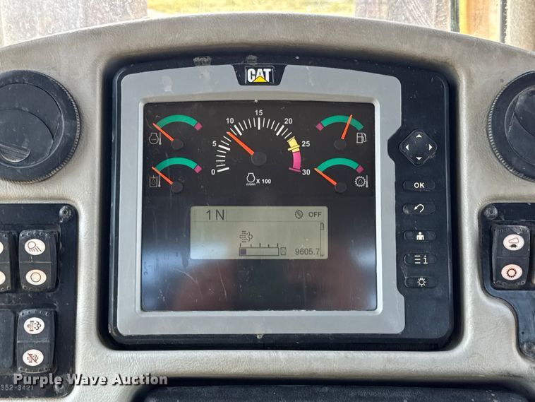 image for item DW6596 2014 Caterpillar D6T XW dozer