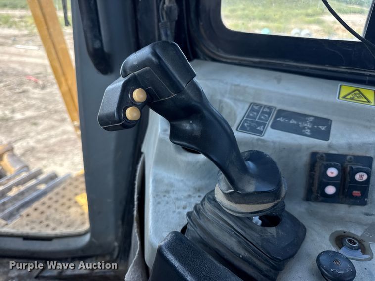 image for item DW6596 2014 Caterpillar D6T XW dozer