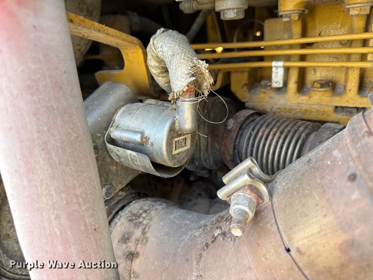 image for item DW6596 2014 Caterpillar D6T XW dozer