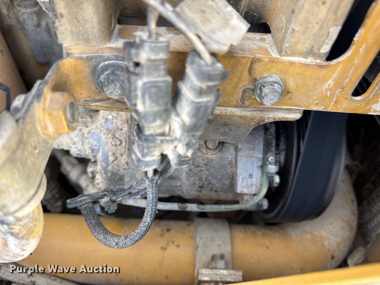 image for item DW6596 2014 Caterpillar D6T XW dozer