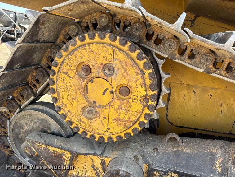 image for item DW6596 2014 Caterpillar D6T XW dozer