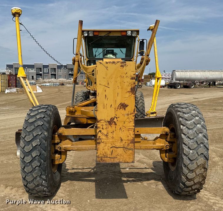 image for item DW6597 1997 Caterpillar 140H motor grader