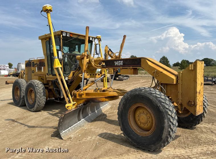 image for item DW6597 1997 Caterpillar 140H motor grader