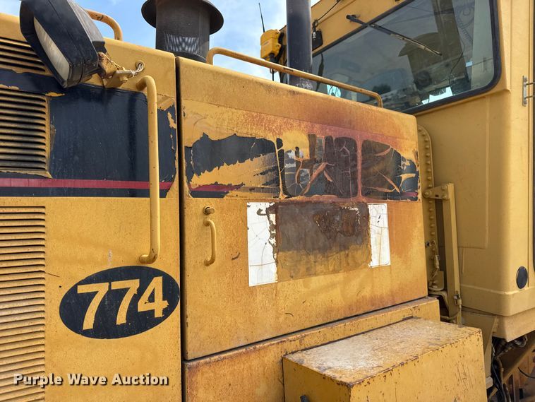 image for item DW6597 1997 Caterpillar 140H motor grader