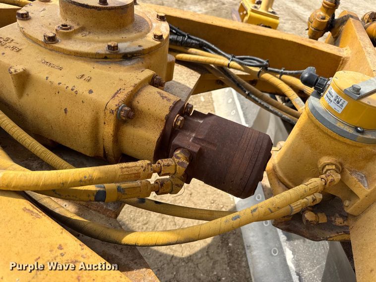 image for item DW6597 1997 Caterpillar 140H motor grader