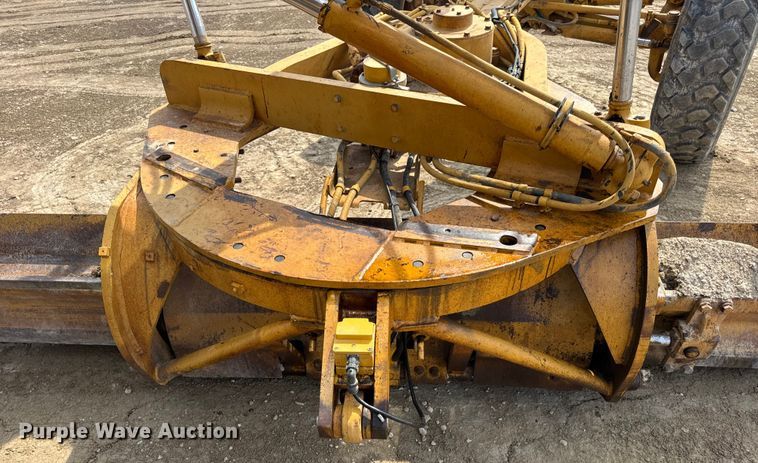 image for item DW6597 1997 Caterpillar 140H motor grader