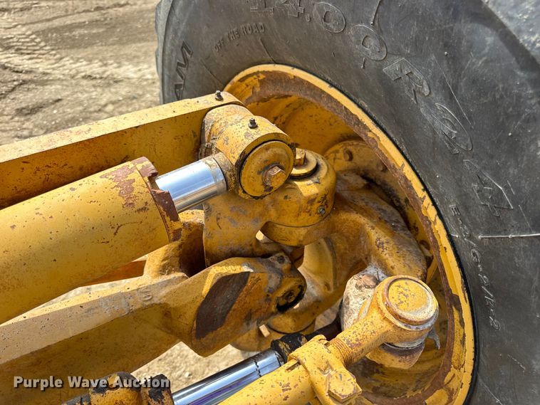 image for item DW6597 1997 Caterpillar 140H motor grader