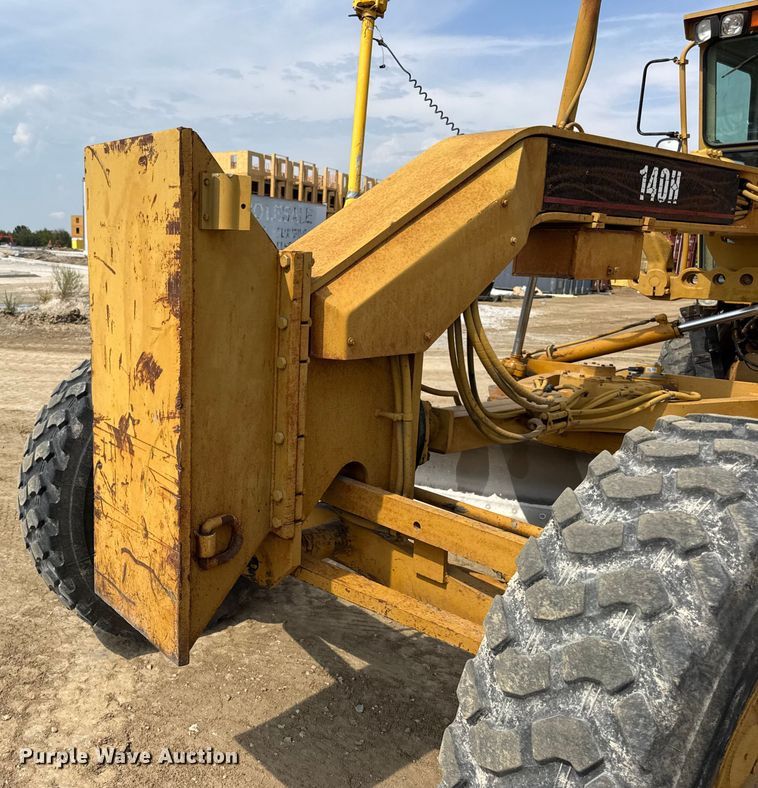 image for item DW6597 1997 Caterpillar 140H motor grader