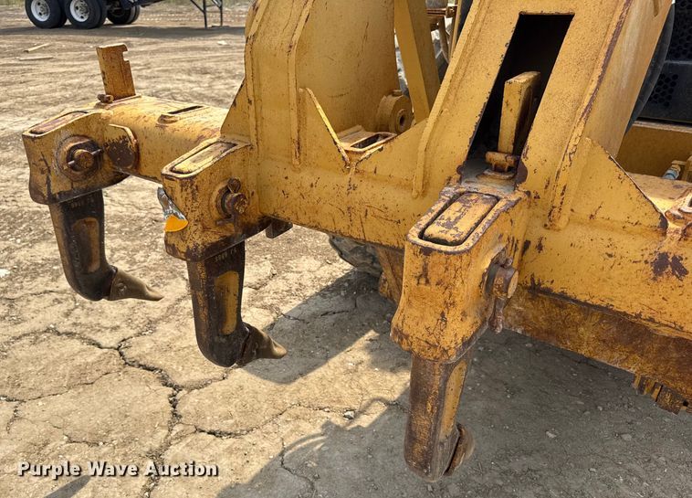 image for item DW6597 1997 Caterpillar 140H motor grader