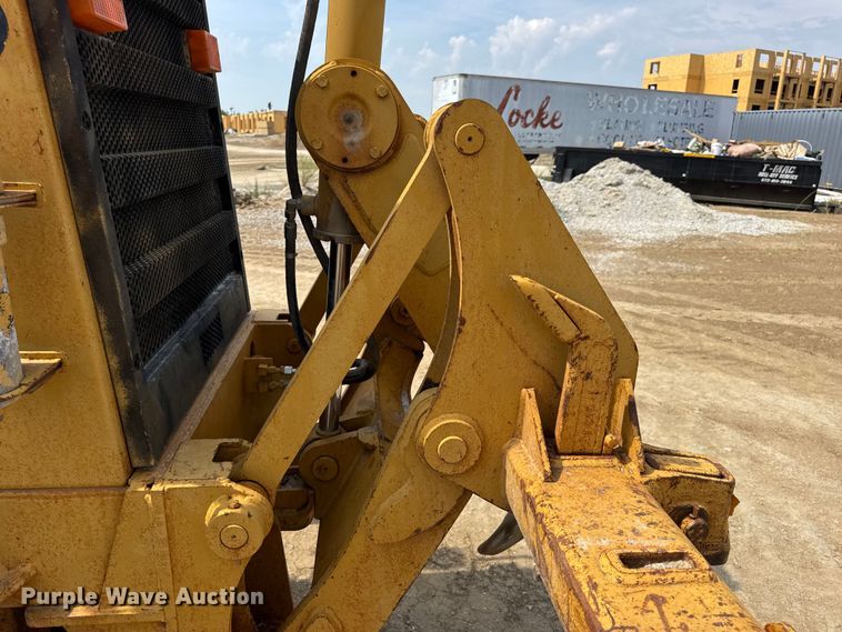 image for item DW6597 1997 Caterpillar 140H motor grader