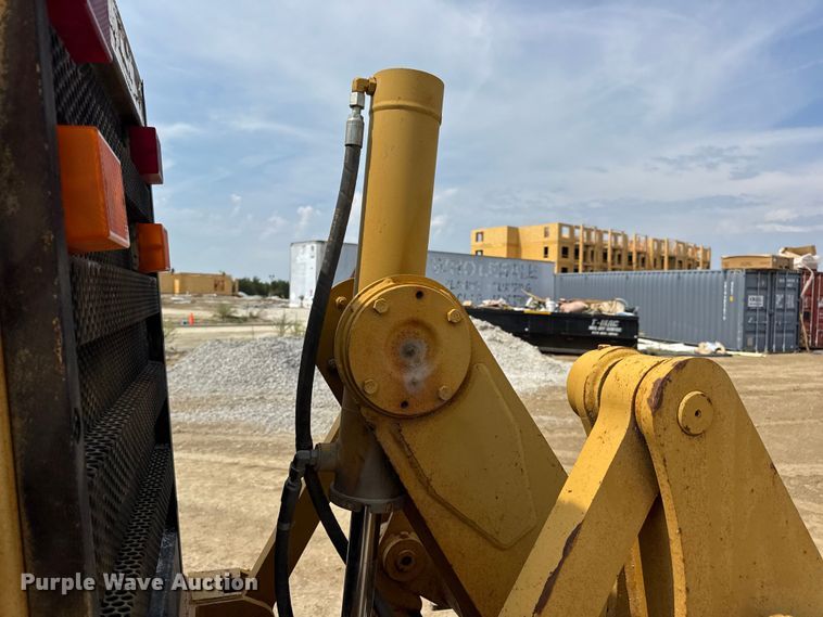 image for item DW6597 1997 Caterpillar 140H motor grader
