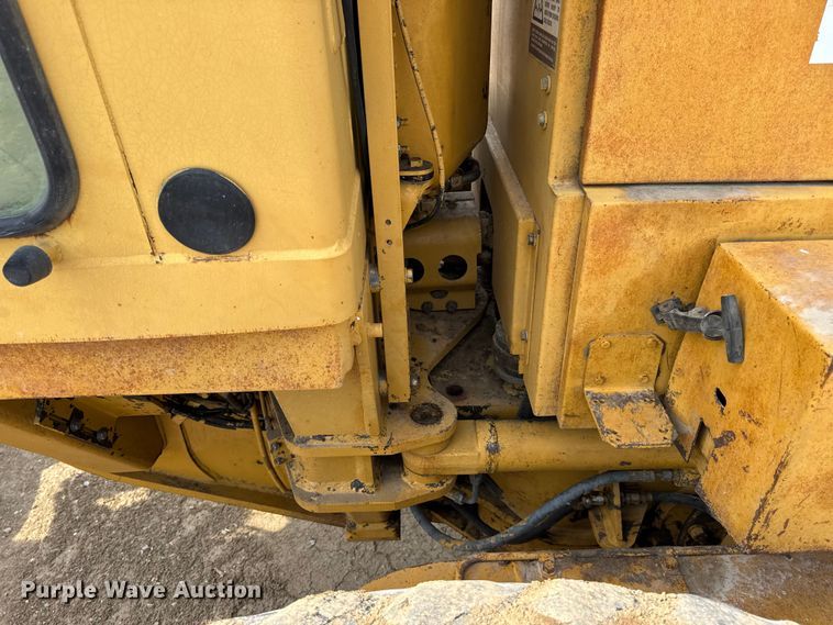 image for item DW6597 1997 Caterpillar 140H motor grader