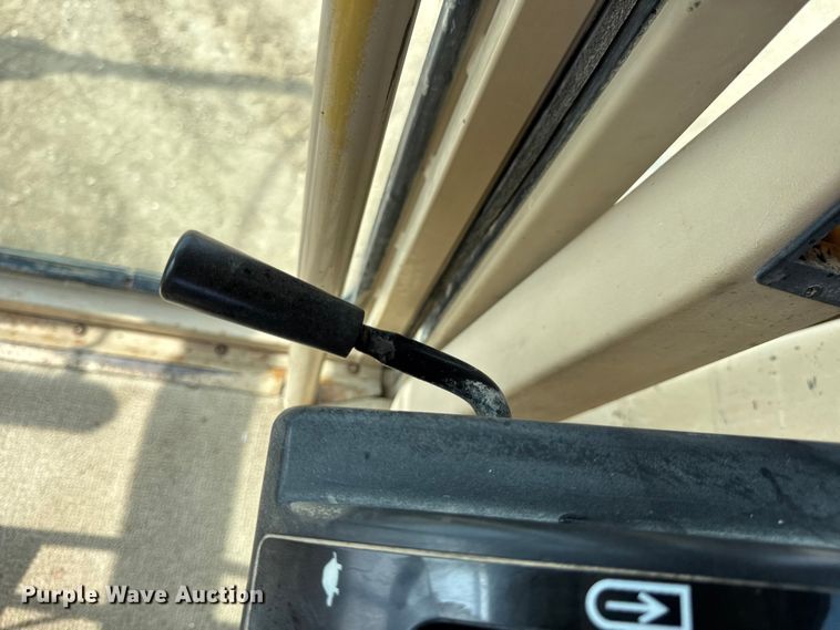 image for item DW6597 1997 Caterpillar 140H motor grader