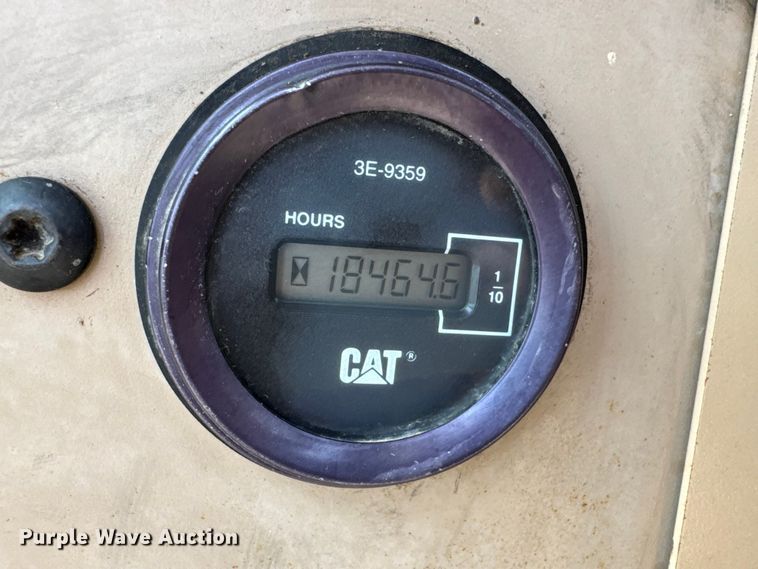 image for item DW6597 1997 Caterpillar 140H motor grader