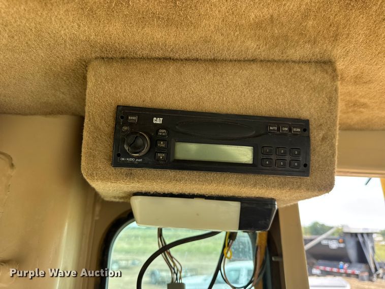 image for item DW6597 1997 Caterpillar 140H motor grader