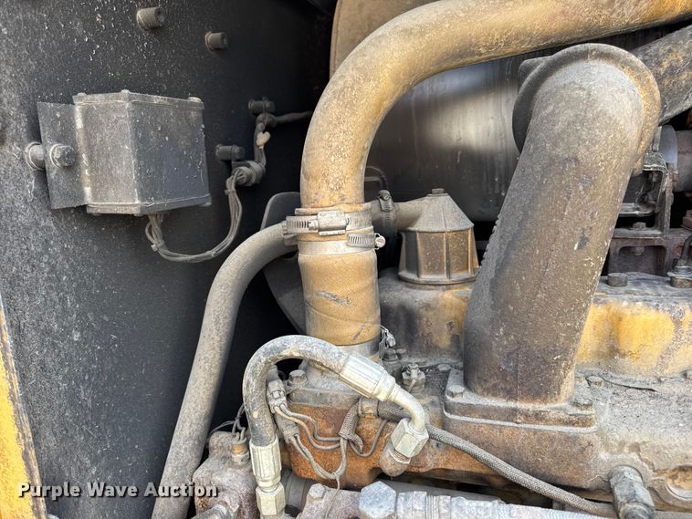 image for item DW6597 1997 Caterpillar 140H motor grader