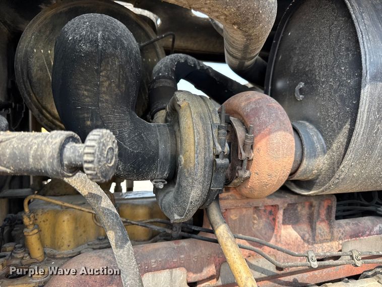 image for item DW6597 1997 Caterpillar 140H motor grader