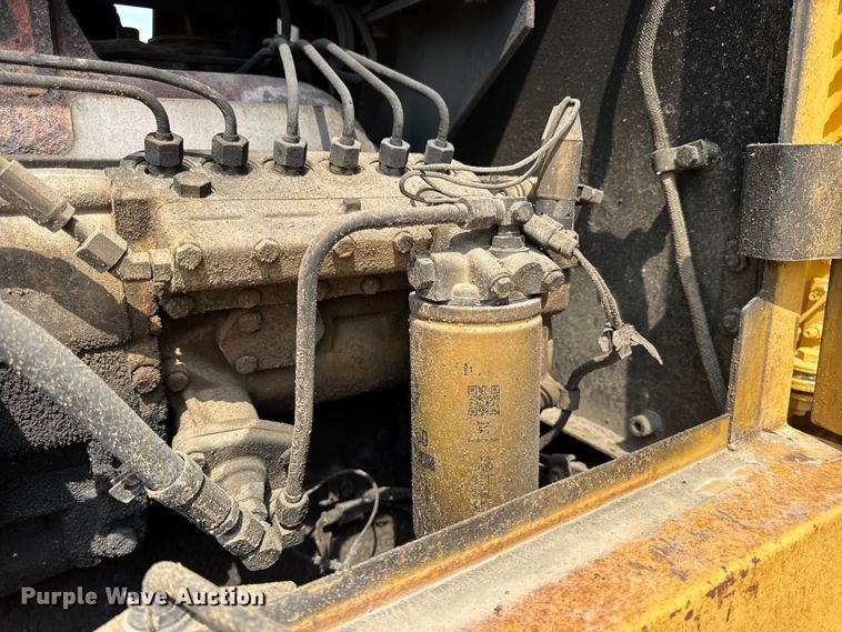 image for item DW6597 1997 Caterpillar 140H motor grader