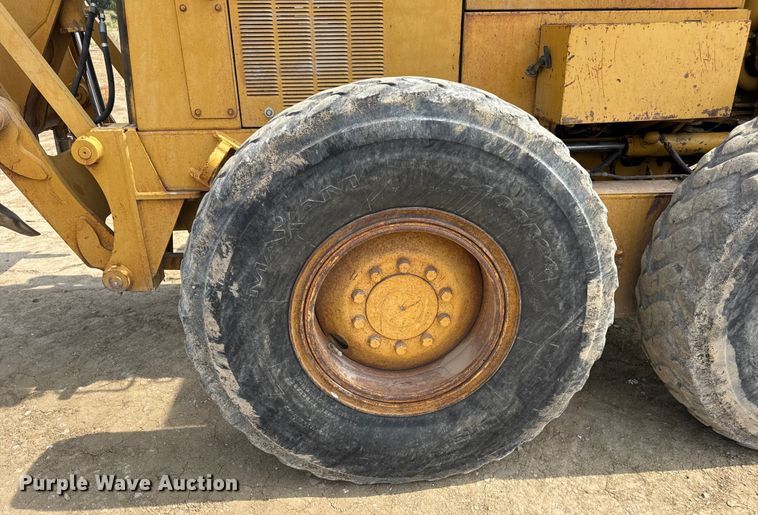 image for item DW6597 1997 Caterpillar 140H motor grader