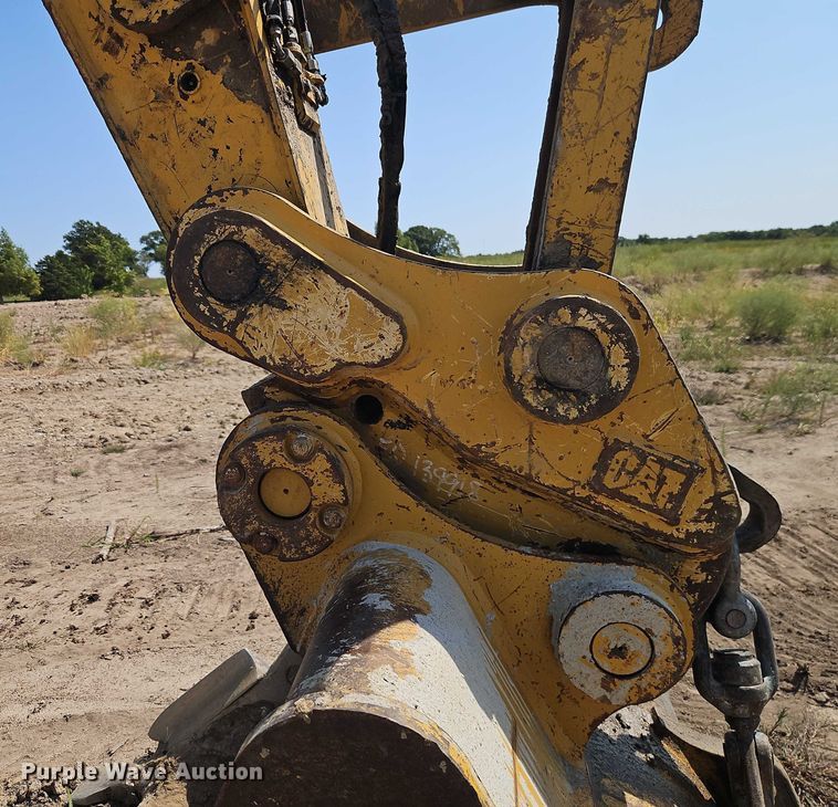 image for item DW6598 2018 Caterpillar 325F L excavator