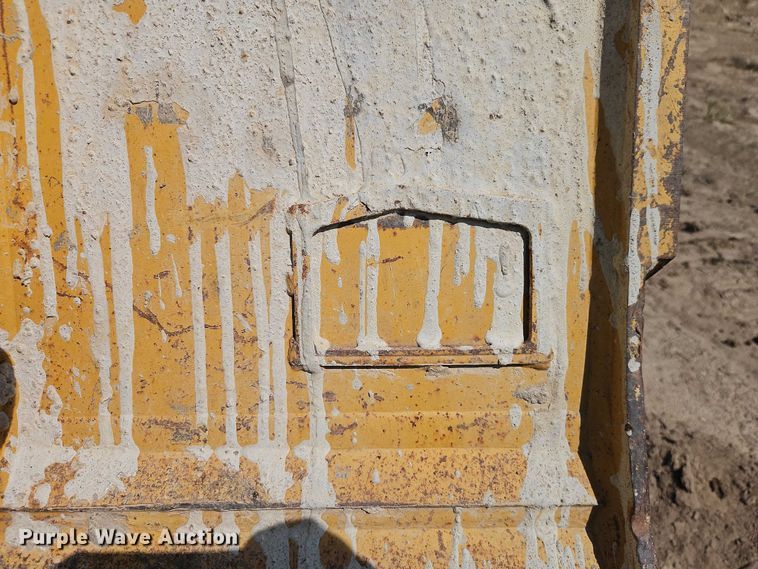 image for item DW6598 2018 Caterpillar 325F L excavator