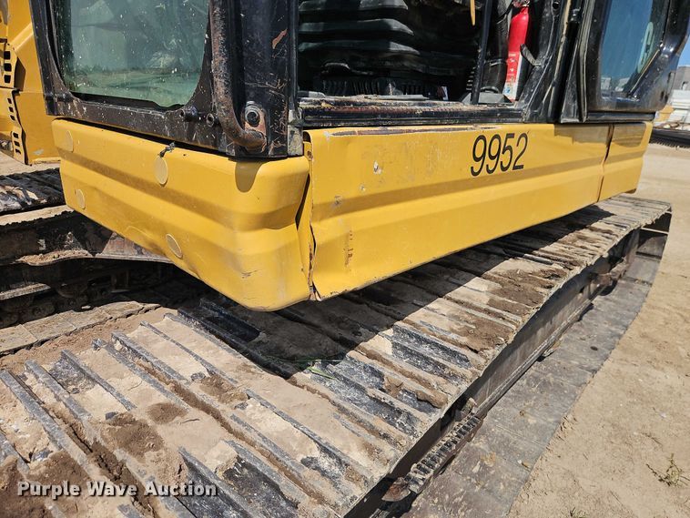 image for item DW6598 2018 Caterpillar 325F L excavator