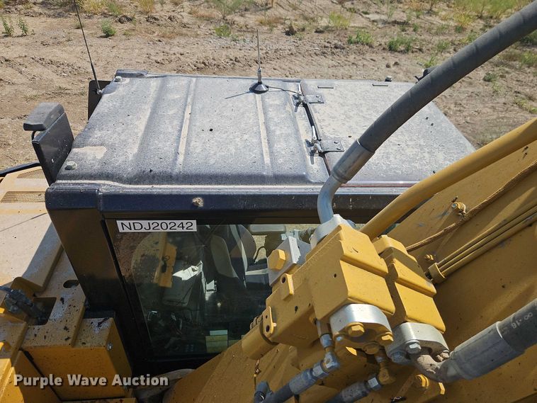 image for item DW6598 2018 Caterpillar 325F L excavator