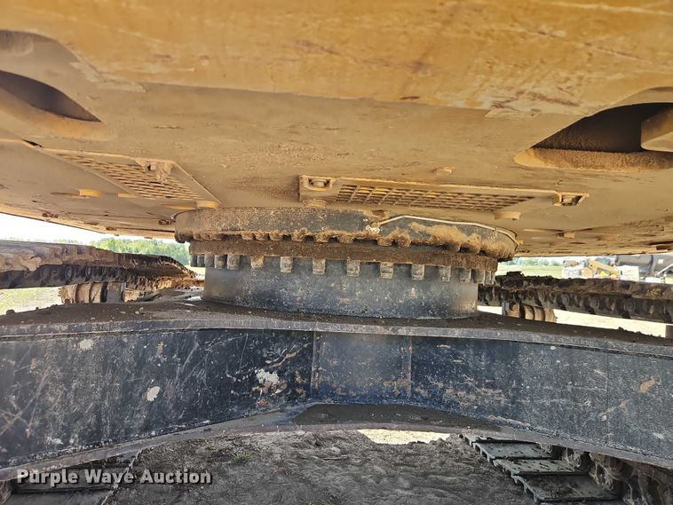 image for item DW6598 2018 Caterpillar 325F L excavator