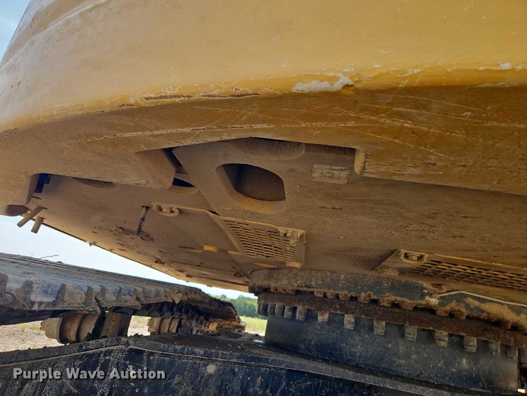 image for item DW6598 2018 Caterpillar 325F L excavator