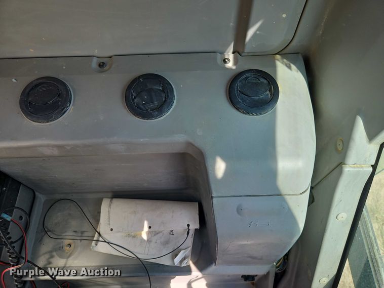 image for item DW6598 2018 Caterpillar 325F L excavator