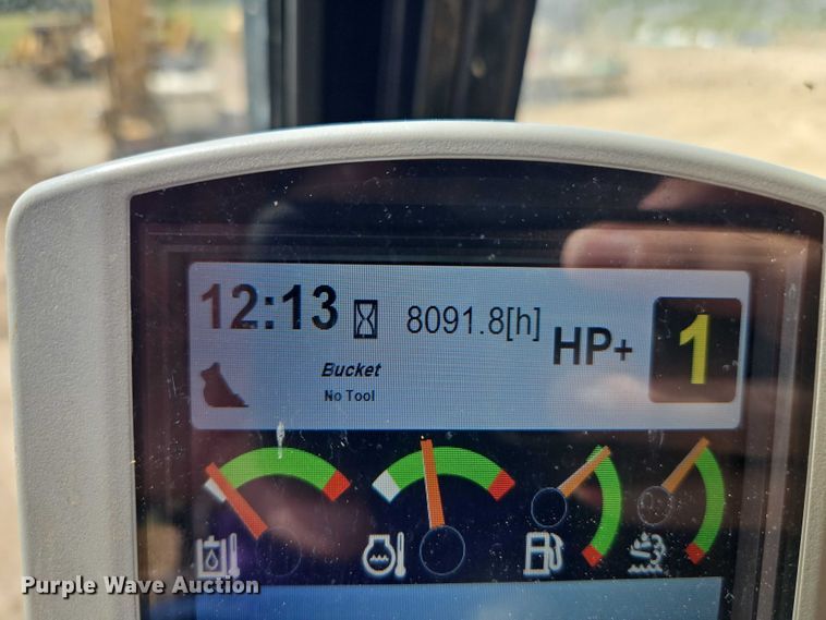 image for item DW6598 2018 Caterpillar 325F L excavator