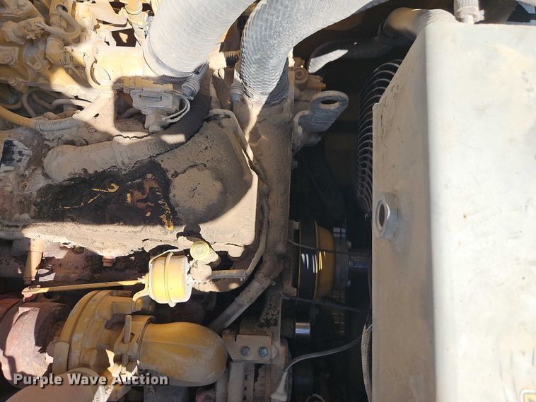 image for item DW6598 2018 Caterpillar 325F L excavator