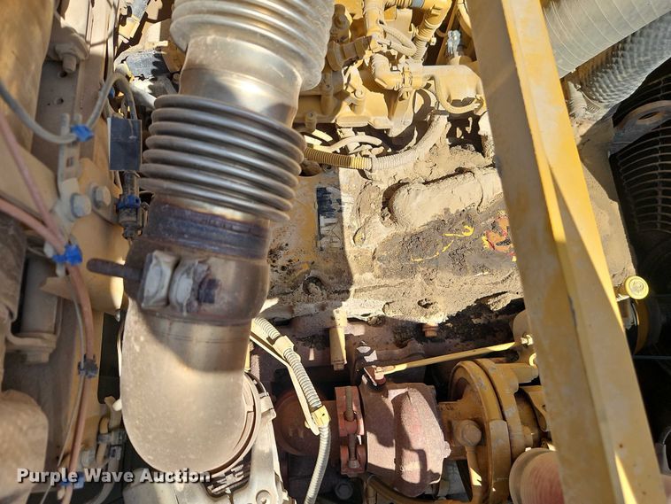 image for item DW6598 2018 Caterpillar 325F L excavator